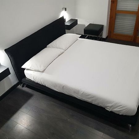 Ff B&B Rom Exteriör bild