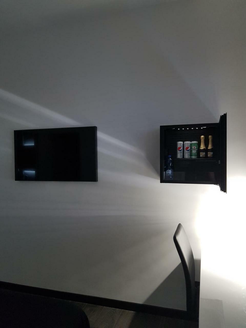 Ff B&B Rom Exteriör bild