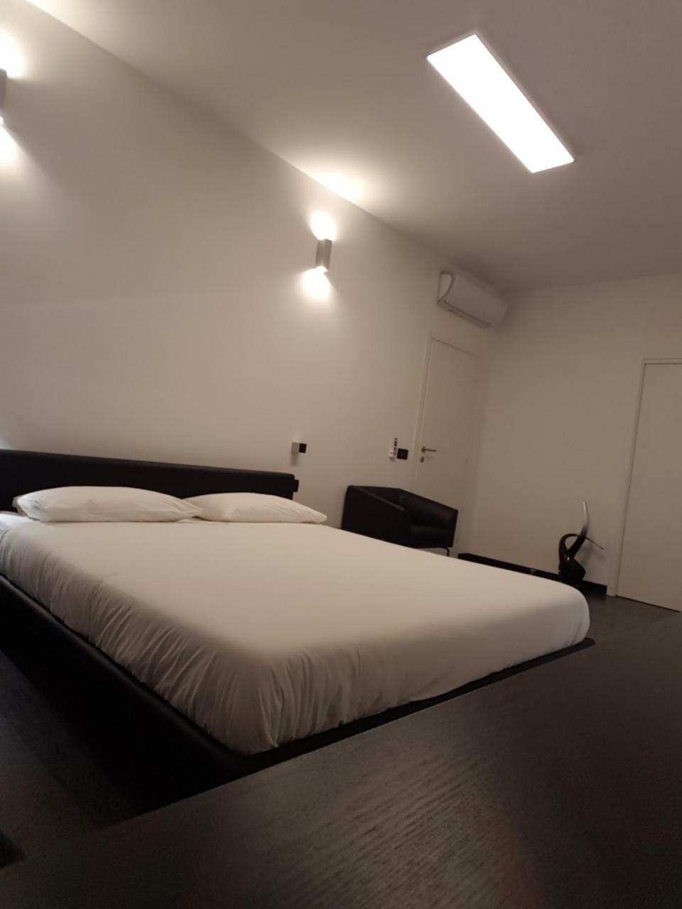 Ff B&B Rom Exteriör bild