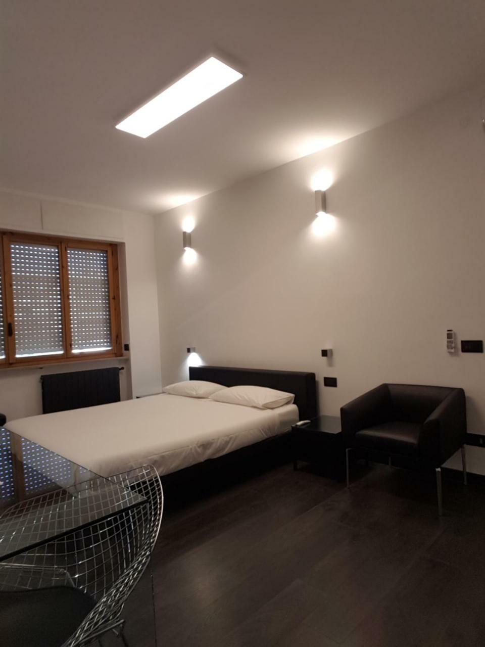 Ff B&B Rom Exteriör bild