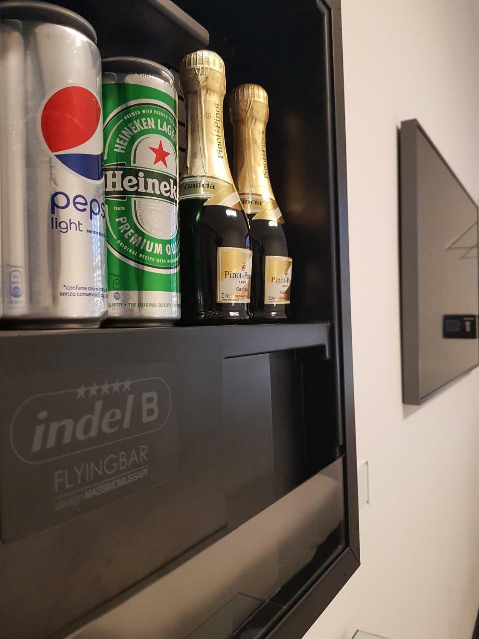 Ff B&B Rom Exteriör bild