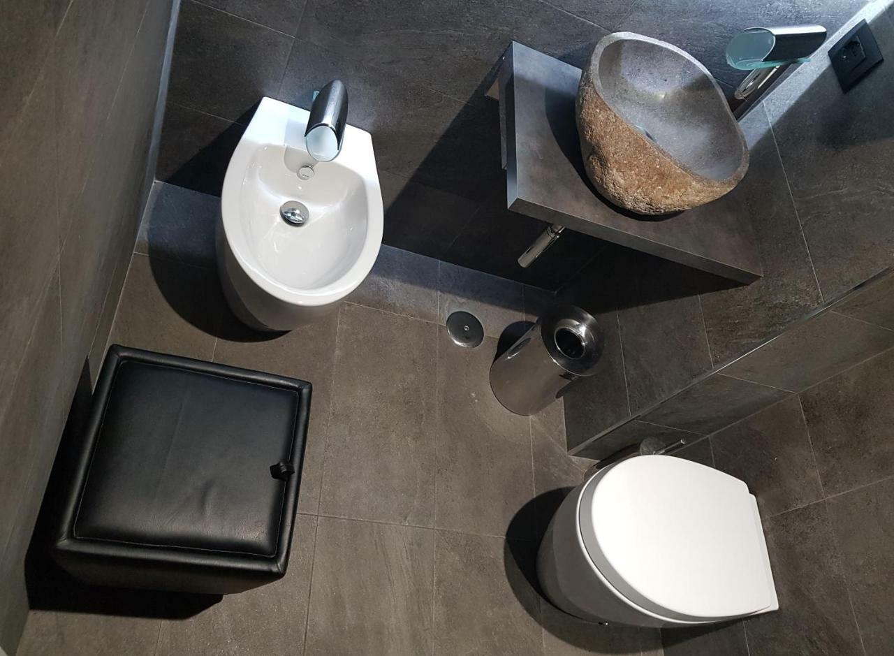 Ff B&B Rom Exteriör bild