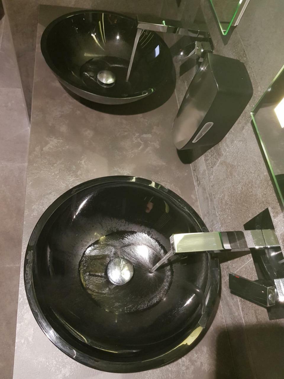 Ff B&B Rom Exteriör bild