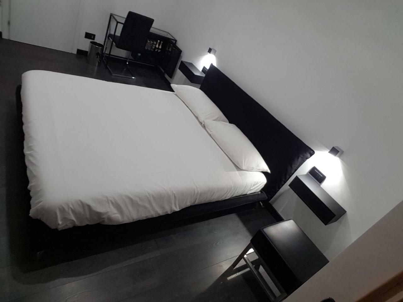 Ff B&B Rom Exteriör bild