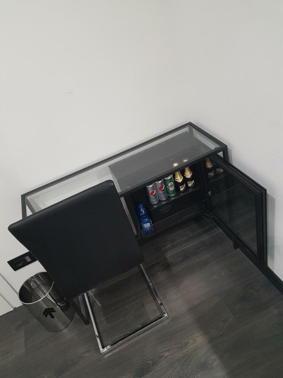 Ff B&B Rom Exteriör bild